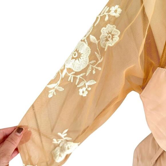 Robed with Love Pink Hildy Robe Short Tie Belt Satin Floral Sheer Size Medium M - Picture 10 of 16